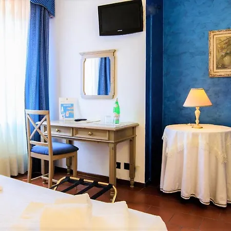 Cavour Hotel 3*