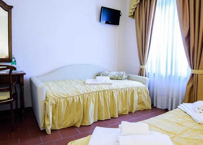 Hotel Cavour 3*